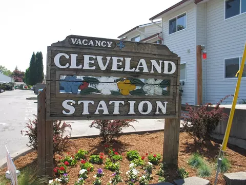 400 NE Cleveland Ave, Gresham, OR 97030 photo 11