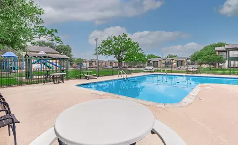 3222 Pasadena Blvd, Pasadena, TX 77503 photo 9