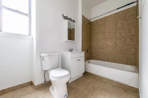 5032 S Saint Lawrence Ave, Chicago, IL 60615 photo 8