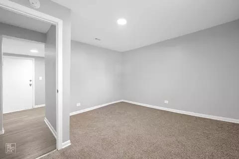 5032 S Saint Lawrence Ave, Chicago, IL 60615 photo 16
