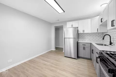 5032 S Saint Lawrence Ave, Chicago, IL 60615 photo 11