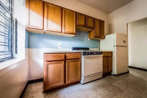 5032 S Saint Lawrence Ave, Chicago, IL 60615 photo 7