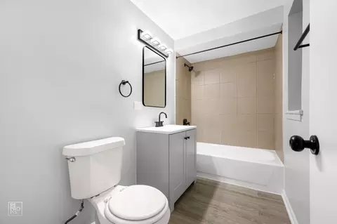 5032 S Saint Lawrence Ave, Chicago, IL 60615 photo 3