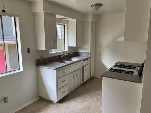 387 N Mentor Ave, Pasadena, CA 91106 photo 5
