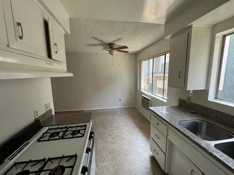 387 N Mentor Ave, Pasadena, CA 91106 photo 4