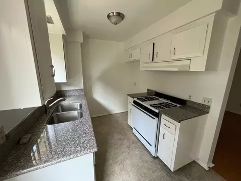 387 N Mentor Ave, Pasadena, CA 91106 photo 3