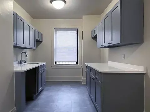 215 Clinton Pl, Hackensack, NJ 07601 photo 4