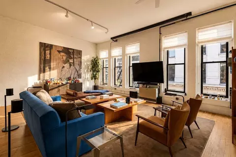 200 E 11th St, New York, NY 10003