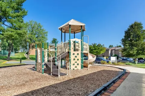 6617 Bonnie Ridge Dr, Baltimore, MD 21209 photo 45