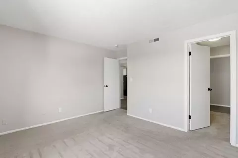 8444 Rothbury Dr, Indianapolis, IN 46260 photo 29