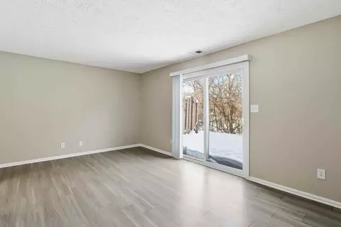 8444 Rothbury Dr, Indianapolis, IN 46260 photo 32