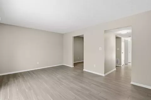 8444 Rothbury Dr, Indianapolis, IN 46260 photo 34
