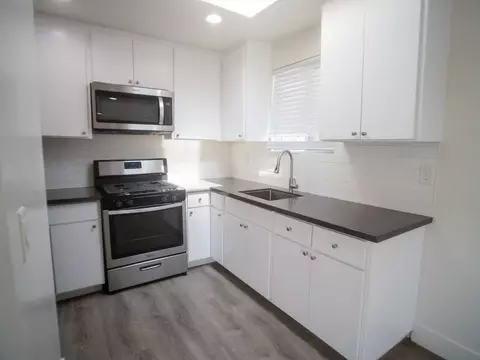 415 Grant St, Oceanside, CA 92054