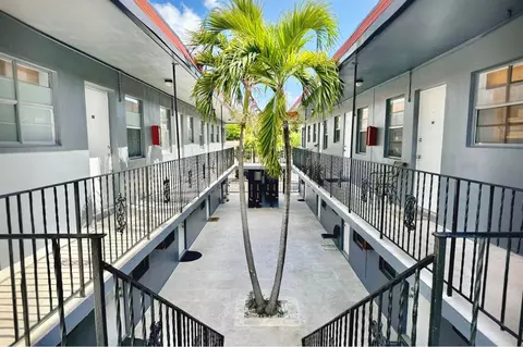 2022 Adams St, Hollywood, FL 33020