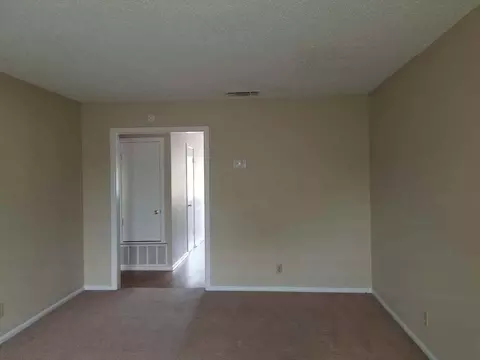 622 Chauncey Dr, San Antonio, TX 78216