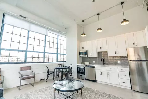 340 N 12th St, Philadelphia, PA 19107