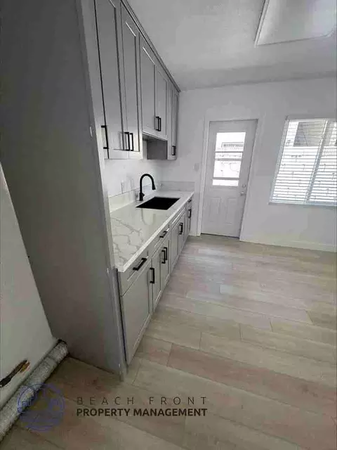 5776 Rostrata Ave, Buena Park, CA 90621