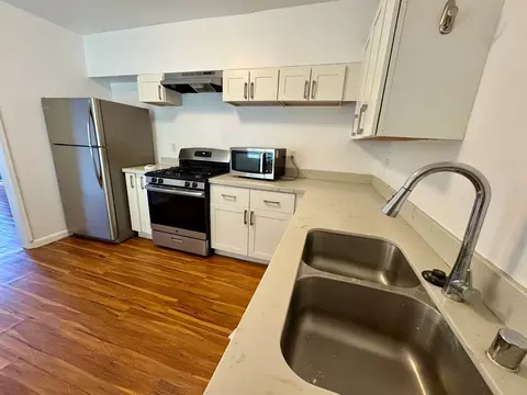 275 N Oakland Ave, Pasadena, CA 91101