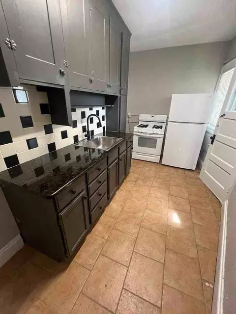 12943 Clifton Blvd, Lakewood, OH 44107