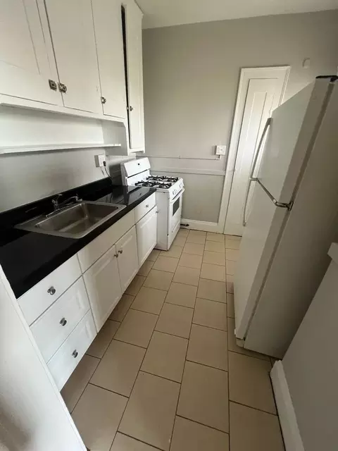 12943 Clifton Blvd, Lakewood, OH 44107
