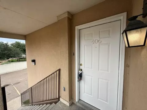 2720 Camelot, Laredo, TX 78041