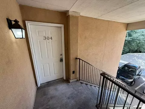 2720 Camelot, Laredo, TX 78041