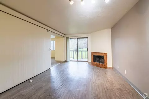 1800 Cal Young Rd, Eugene, OR 97401