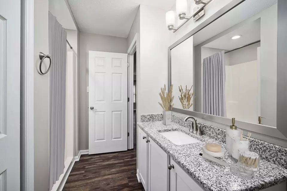  100 Regent Pl, Chapel Hill, NC 27514 photo 4