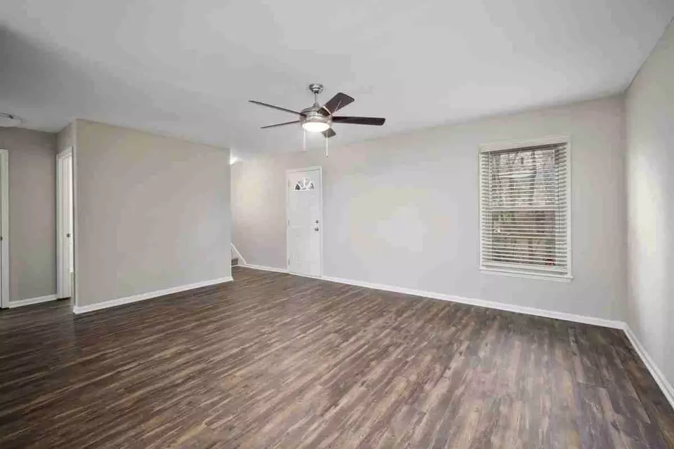  100 Regent Pl, Chapel Hill, NC 27514 photo 6