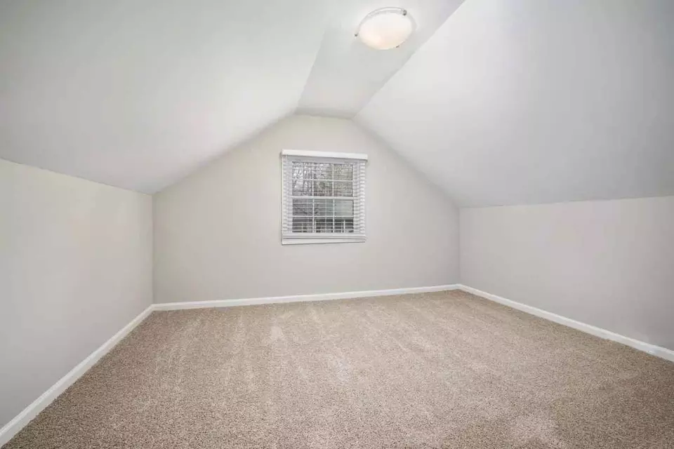  100 Regent Pl, Chapel Hill, NC 27514 photo 9