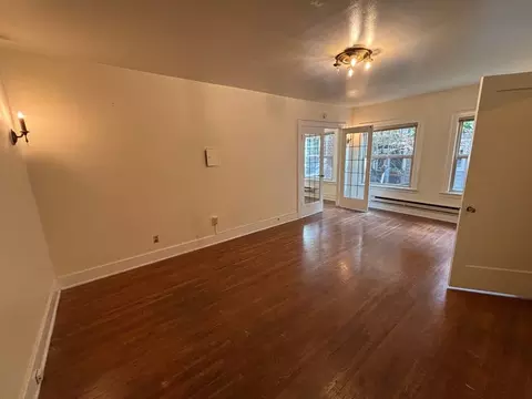 5019 Phinney Ave N, Seattle, WA 98103