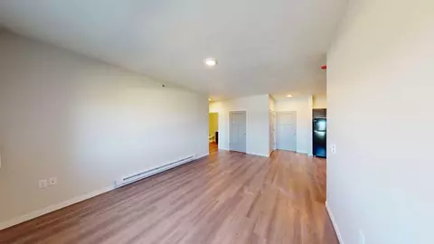 310 N Maple Ave, Hartford, SD 57033