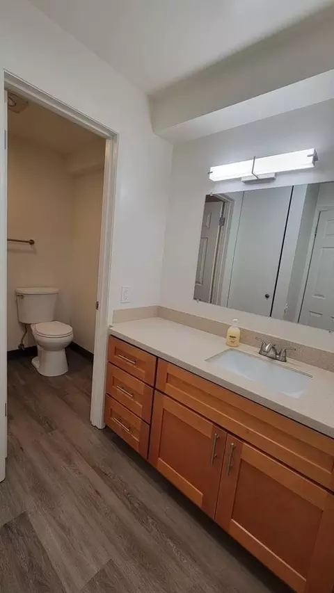 107 Main Ave S, Renton, WA 98057