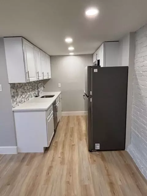 443 10th St NE, Washington, DC 20002 photo 3