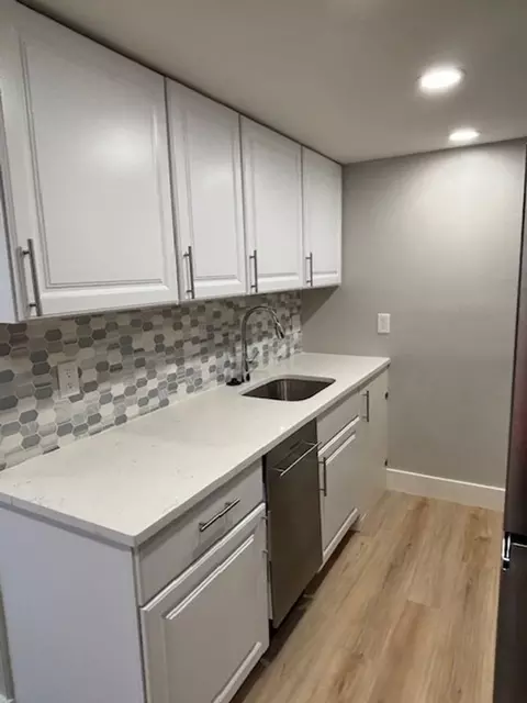 443 10th St NE, Washington, DC 20002 photo 2