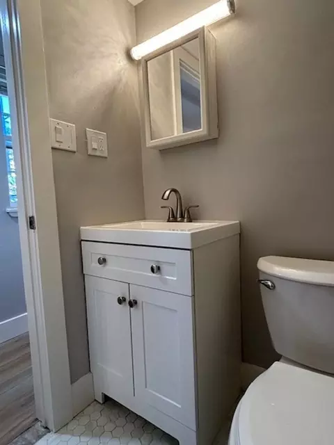 443 10th St NE, Washington, DC 20002 photo 17