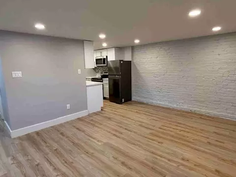 443 10th St NE, Washington, DC 20002