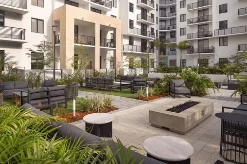 11200 Biscayne Blvd, Miami, FL 33181 photo 8