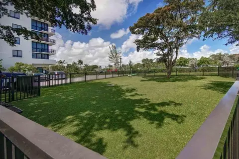 11200 Biscayne Blvd, Miami, FL 33181 photo 28