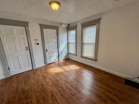 937 Leonard St NW, Grand Rapids, MI 49504