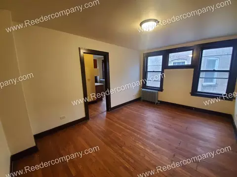 5 Waltham St, Hammond, IN 46320
