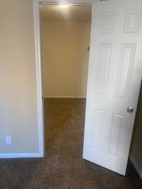 535 South 37th Street, Omaha, NE 68105 photo 15