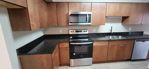 535 South 37th Street, Omaha, NE 68105 photo 18
