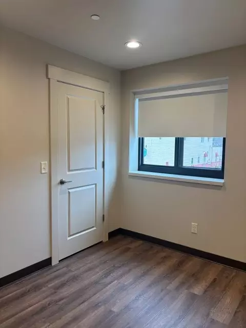 220 E Division St, Sparta, MI 49345 photo 8