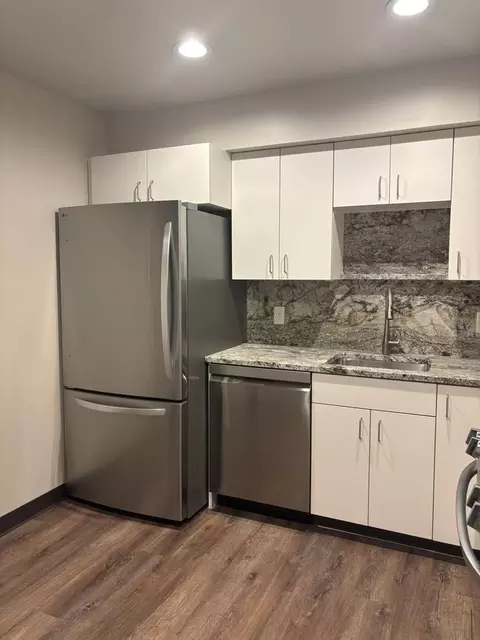 220 E Division St, Sparta, MI 49345 photo 3