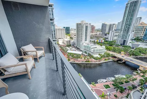 401 SW 1st Ave, Fort Lauderdale, FL 33301