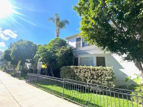 1811 N Cherokee Ave, Los Angeles, CA 90028