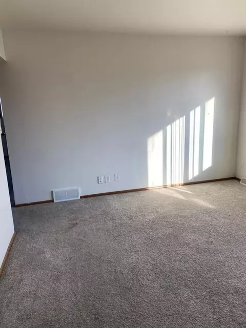 8617 Buckingham Dr, Sturtevant, WI 53177