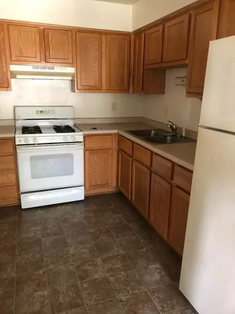 8617 Buckingham Dr, Sturtevant, WI 53177 photo 5