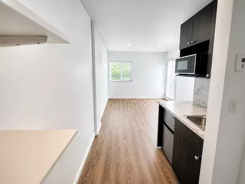 16210 NE 80th St, Redmond, WA 98052